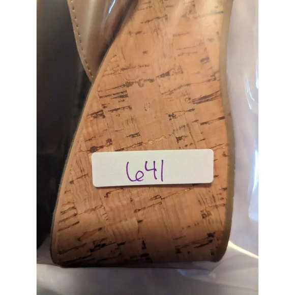 Sam Edelman Wedge Sandals Womens Size 8.5 M Romy Patent Leather Tan Flip Flop - Picture 12 of 12